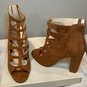 ❌SOLD❌ Marc Fisher Tan/Brown Booties